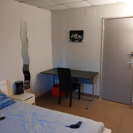 Phenix Chambres D'hotes * וארנגביל-סור-מר
