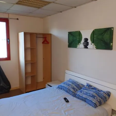 אורחן Phenix Chambres D'hotes *
