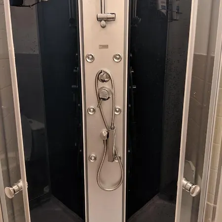 Phenix Chambres D'hotes אורחן